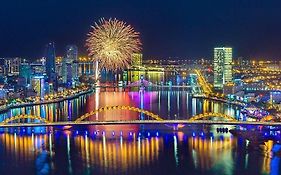 T 26 Hotel - City Center, Peaceful By The Han River, Beautiful River View